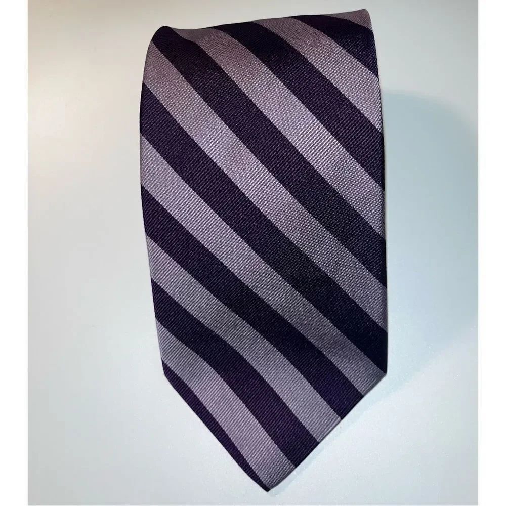 Brooks Brothers tie
